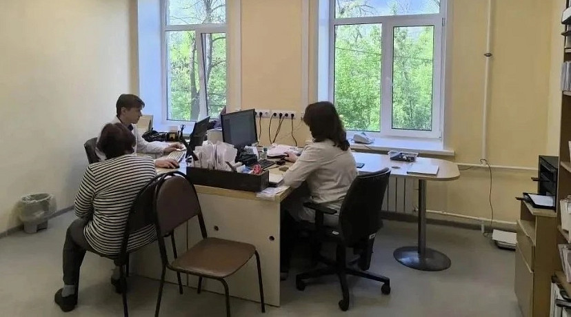 Министр рассказал о работе медучреждений во время празднования Дня России